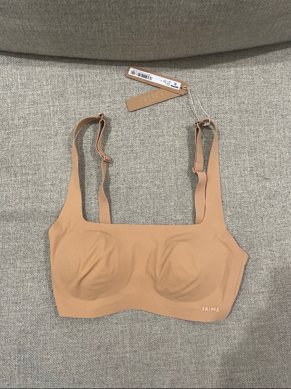 Skims Naked Scoop bra NWT